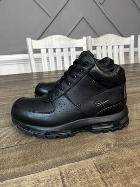 Nike Mens Air Max Goadome
ACG Boots In Triple Black
Size 9.5